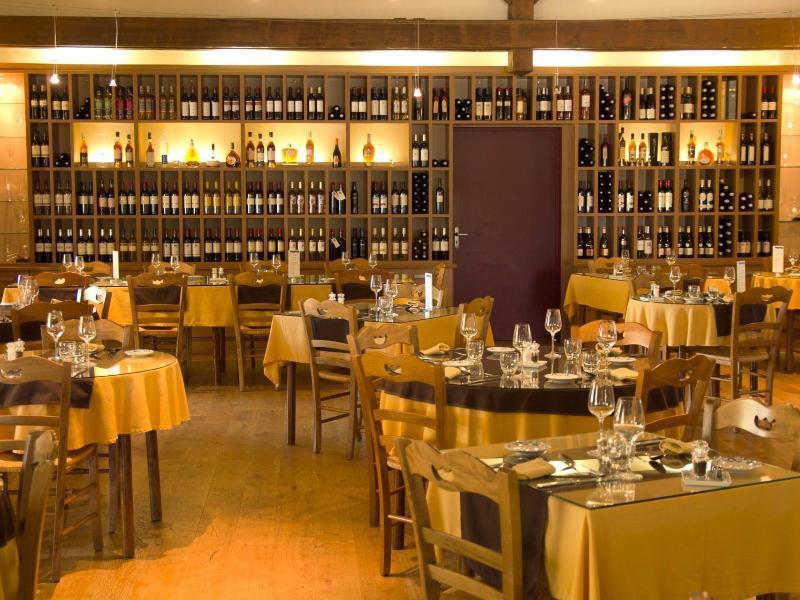 Logis Hotel Restaurant Solenca นอกาโร ภายนอก รูปภาพ