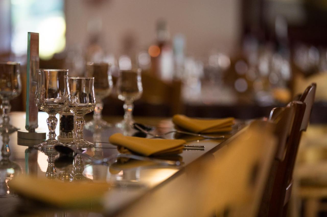 Logis Hotel Restaurant Solenca นอกาโร ภายนอก รูปภาพ