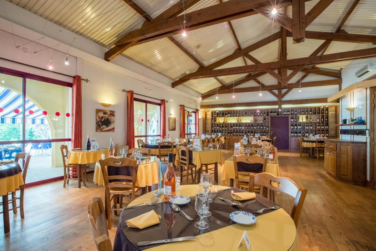 Logis Hotel Restaurant Solenca นอกาโร ภายนอก รูปภาพ